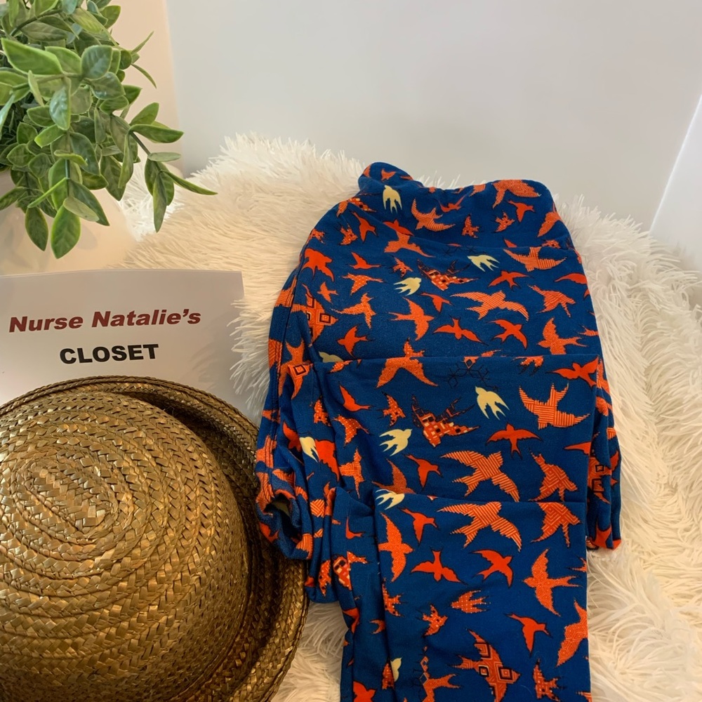 LuLaRoe Bird Flock TC Leggings EUC
